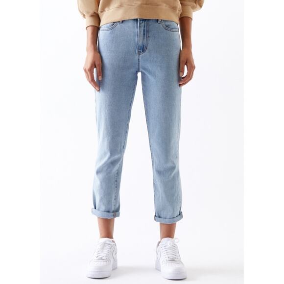 PACSUN • Light Wash Denim Mom Jeans - Picture 1 of 6